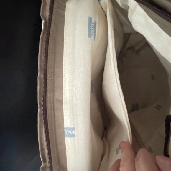 Toms Trekker Waxed Canvas Tan Laptop Backpack-Lots of pockets - Picture 10 of 12